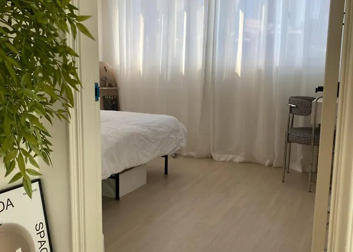 Apartamento 지하철1분 엘리베이터 3룸5배드 가족환영,30평넓은숙소, 뷰맛집 동대문 동묘 데몬헌터스 광장시장 10분, 경복궁 명동 성수 홍대 광화문 남대문 중심숙소 20분 *